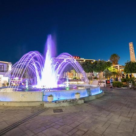 Tigaki Mall Hostel Exterior photo